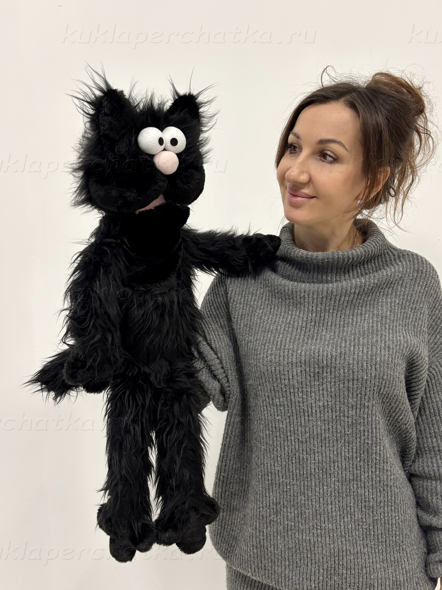 Кот черный-пречерный лохматый с ножками - кукла-маппет с открывающимся ртом, 60 см.