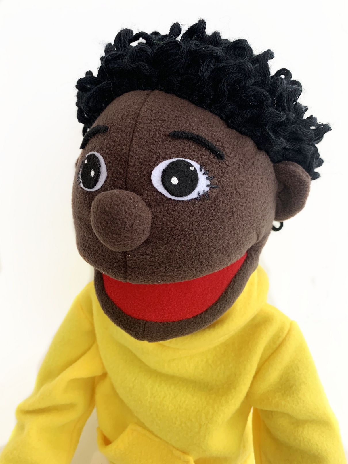 Мальчик Негр / Афроамериканец - кукла-маппет с открывающимся ртом, 40-45 см.
