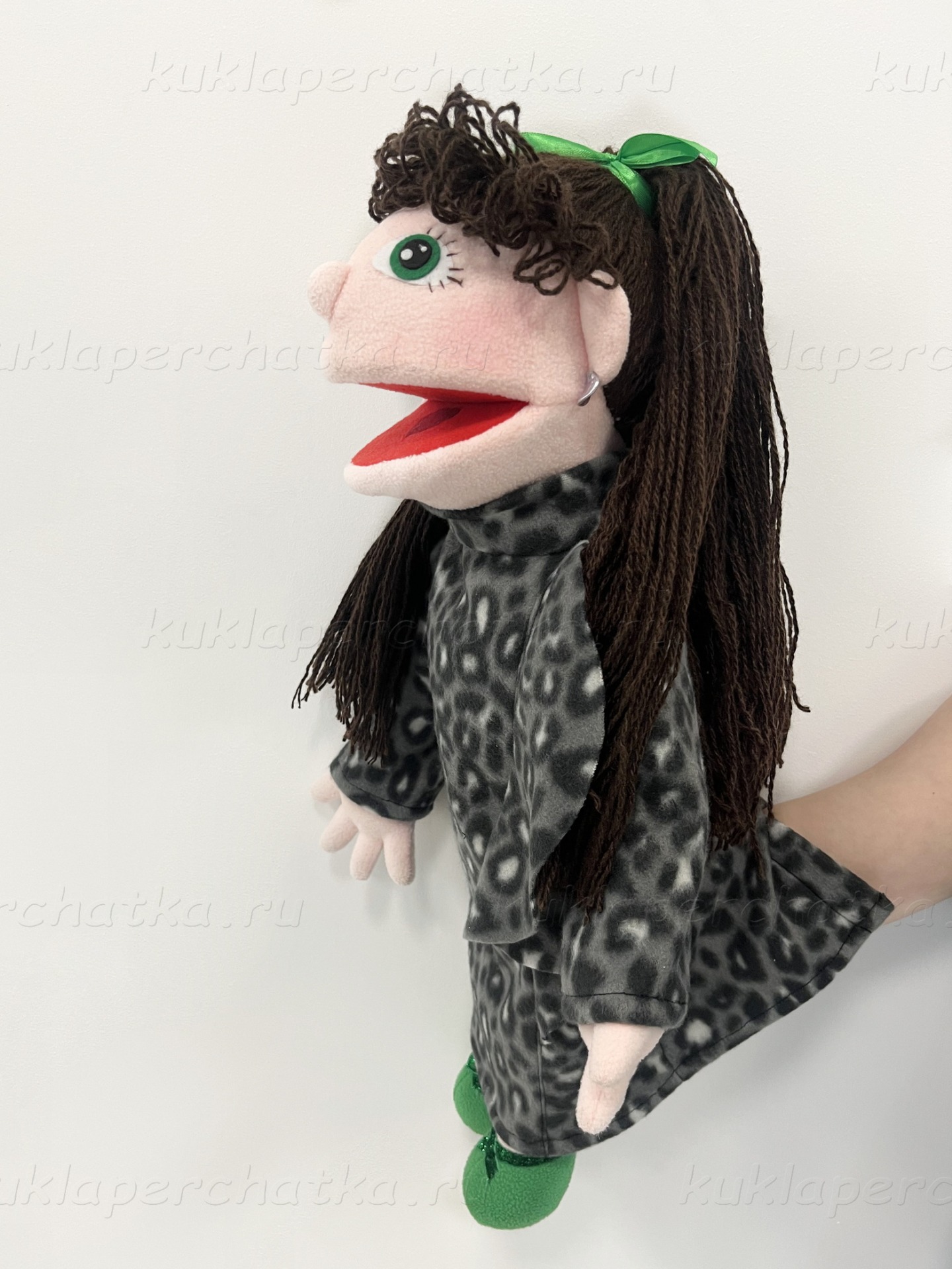 Мама / Женщина - кукла-маппет с открывающимся ртом, 55 см.