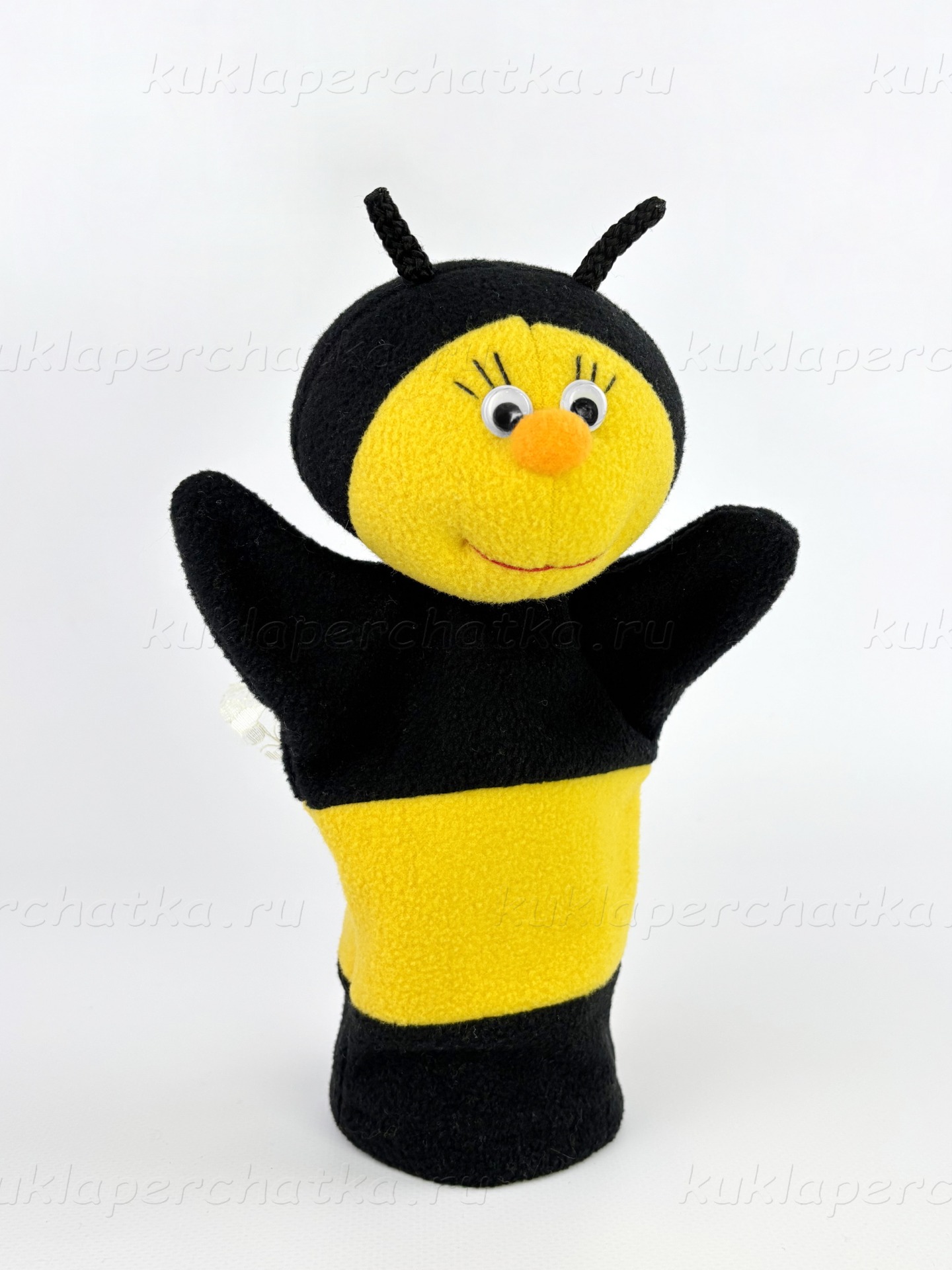 Пчела кукла-перчатка