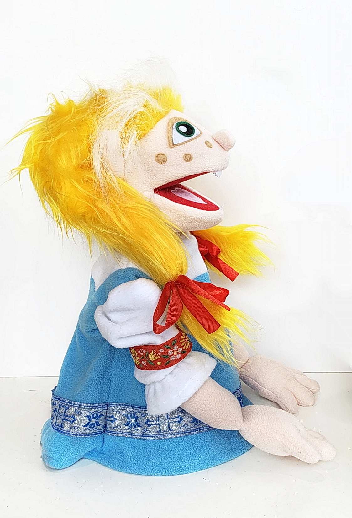 Девочка Маша - кукла-маппет с открывающимся ртом, 35-40 см.